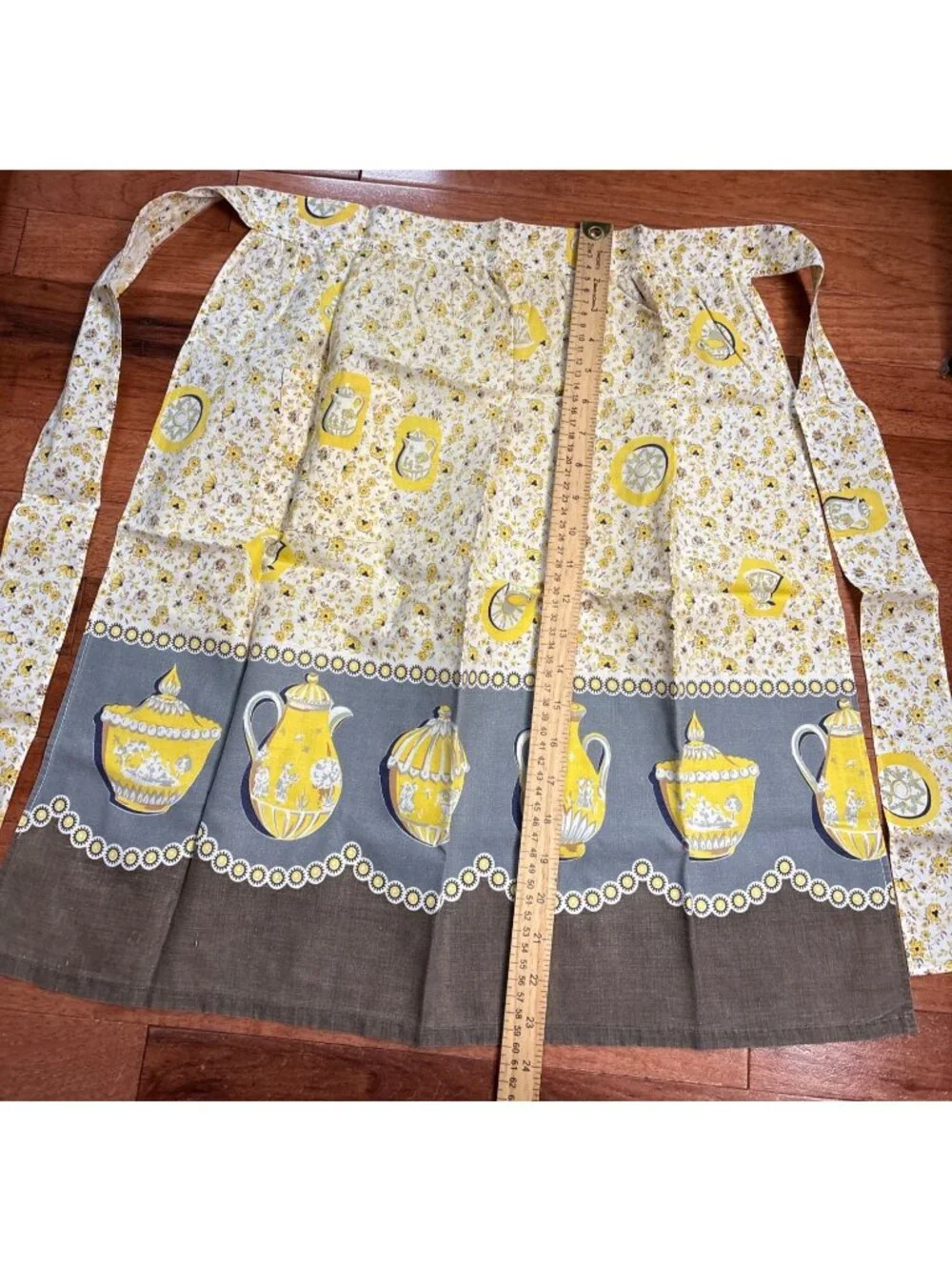 Floral Apron Yellow Teapot Pitcher Print Retro Kitchen Art Design